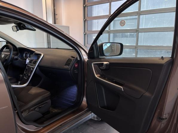 Volvo XC60 I с пробегом 2011 года, цена 880 000 рублей, 180055 км, внедорожник, Автокод Объявления