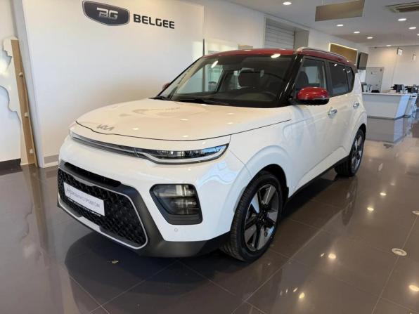 Kia Soul III Рестайлинг с пробегом 2022 года, цена 2 450 000 рублей, 21121 км, хэтчбек, Автокод Объявления