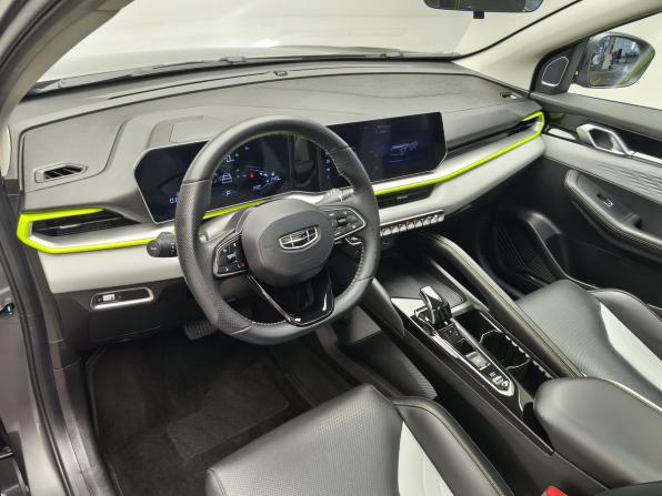 Geely Coolray I Рестайлинг с пробегом 2023 года, цена 1 938 000 рублей, 24998 км, внедорожник, Автокод Объявления