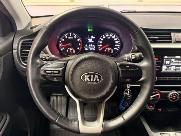 Kia Rio IV Рестайлинг с пробегом 2020 года, цена 1 750 000 рублей, 85740 км, хэтчбек, Автокод Объявления