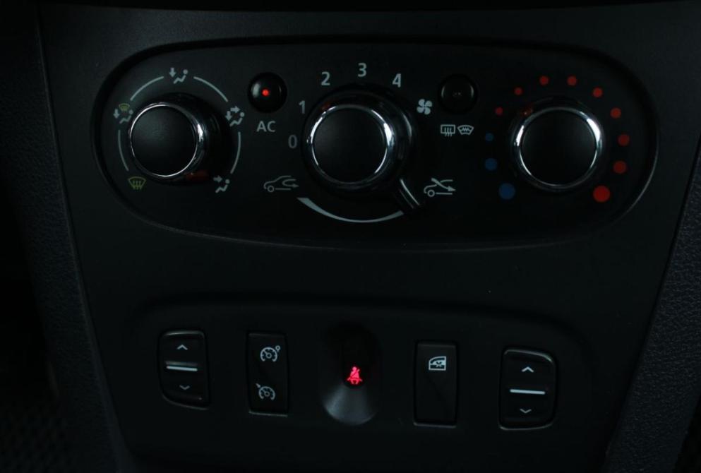 Renault Logan II Саратов  - изображение 19