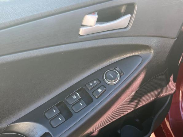 Hyundai Sonata VI (YF) с пробегом 2012 года, цена 764 000 рублей, 269000 км, седан, Автокод Объявления