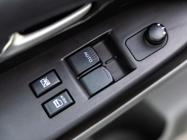 Suzuki SX4 I (Classic) Рестайлинг с пробегом 2011 года, цена 708 000 рублей, 183226 км, хэтчбек, Автокод Объявления