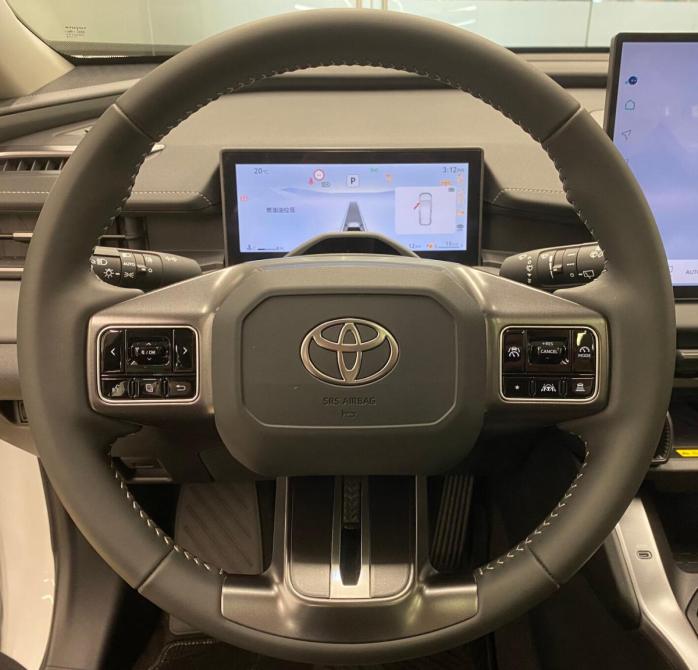 Toyota RAV4 VI (XA60) Челябинск  - изображение 17