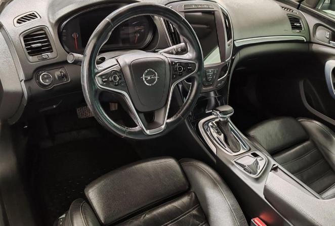 Opel Insignia I Рестайлинг с пробегом 2015 года, цена 1 160 000 рублей, 207236 км, седан, Автокод Объявления