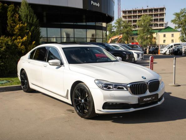 BMW 7 серии VI (G11/G12) с пробегом 2015 года, цена 2 928 000 рублей, 141480 км, седан, Автокод Объявления