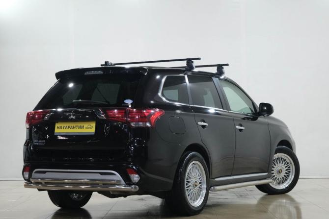 Mitsubishi Outlander III Рестайлинг 3 с пробегом 2020 года, цена 3 099 000 рублей, 168000 км, внедорожник, Автокод Объявления