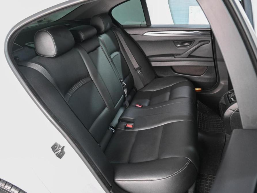 BMW 5 серии VI (F10/F11/F07) Рестайлинг Ростов-на-Дону  - изображение 7