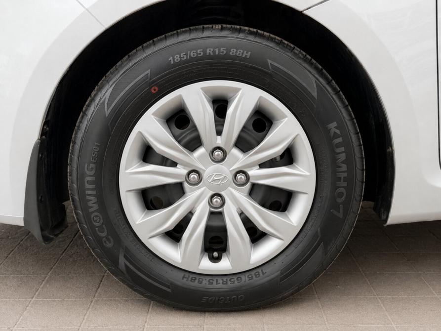 Hyundai Solaris I Москва  - изображение 14