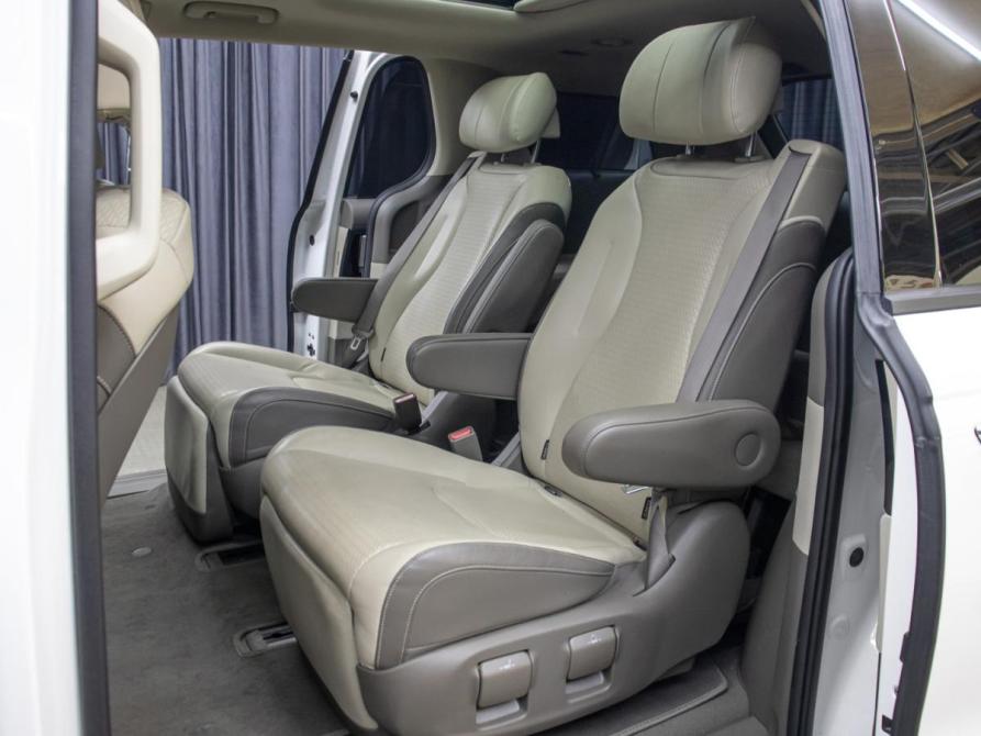 Kia Carnival IV Москва  - изображение 13