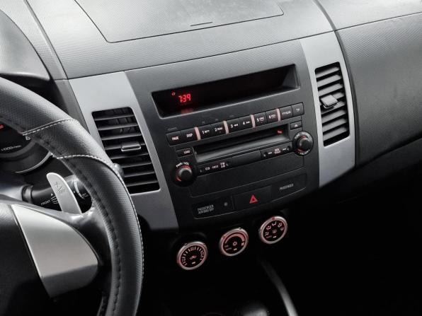 Mitsubishi Outlander II с пробегом 2008 года, цена 1 099 000 рублей, 212966 км, внедорожник, Автокод Объявления