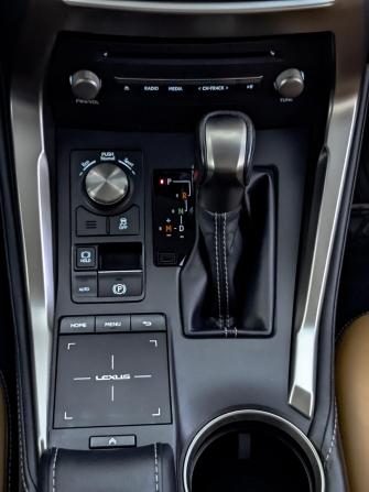 Lexus NX I Рестайлинг с пробегом 2018 года, цена 2 680 000 рублей, 251900 км, внедорожник, Автокод Объявления