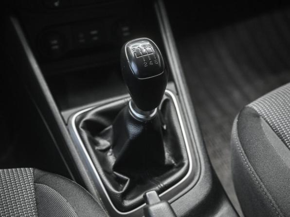 Hyundai Solaris II с пробегом 2017 года, цена 1 079 000 рублей, 152207 км, седан, Автокод Объявления