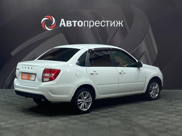 Lada (ВАЗ) Granta I Рестайлинг с пробегом 2024 года, цена 935 000 рублей, 30102 км, седан, Автокод Объявления