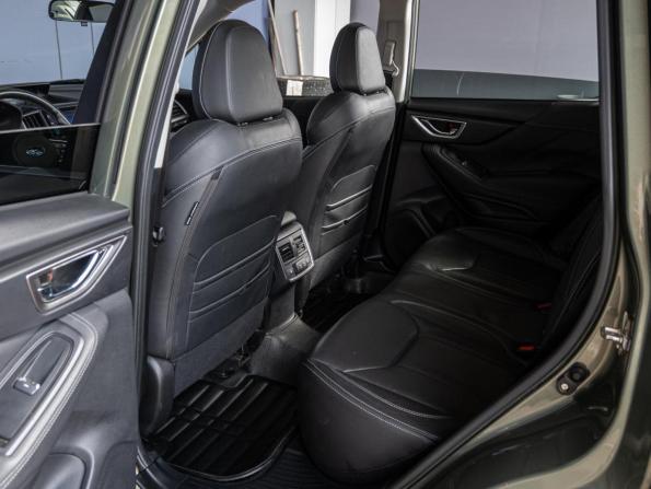 Subaru Forester V с пробегом 2018 года, цена 3 360 000 рублей, 94801 км, внедорожник, Автокод Объявления