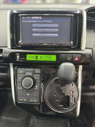 Toyota Wish II с пробегом 2011 года, цена 1 319 000 рублей, 141812 км, минивэн, Автокод Объявления