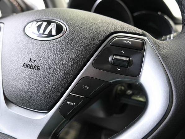 Kia Rio III Рестайлинг с пробегом 2017 года, цена 1 169 900 рублей, 173500 км, седан, Автокод Объявления