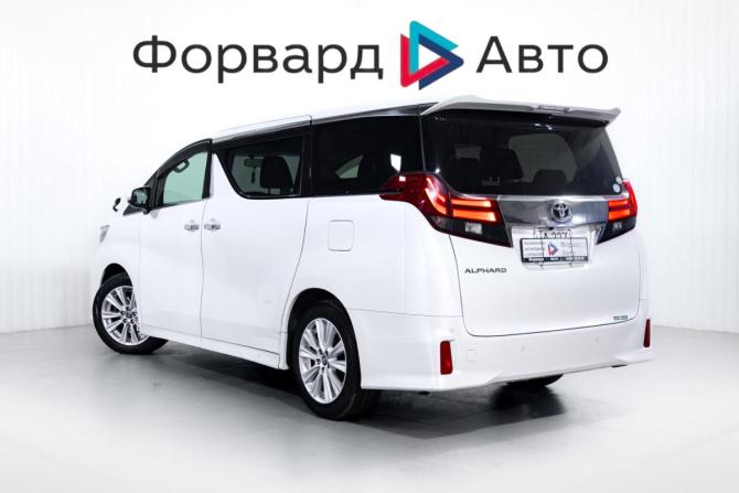 Toyota Alphard III с пробегом 2016 года, цена 3 199 000 рублей, 193132 км, минивэн, Автокод Объявления