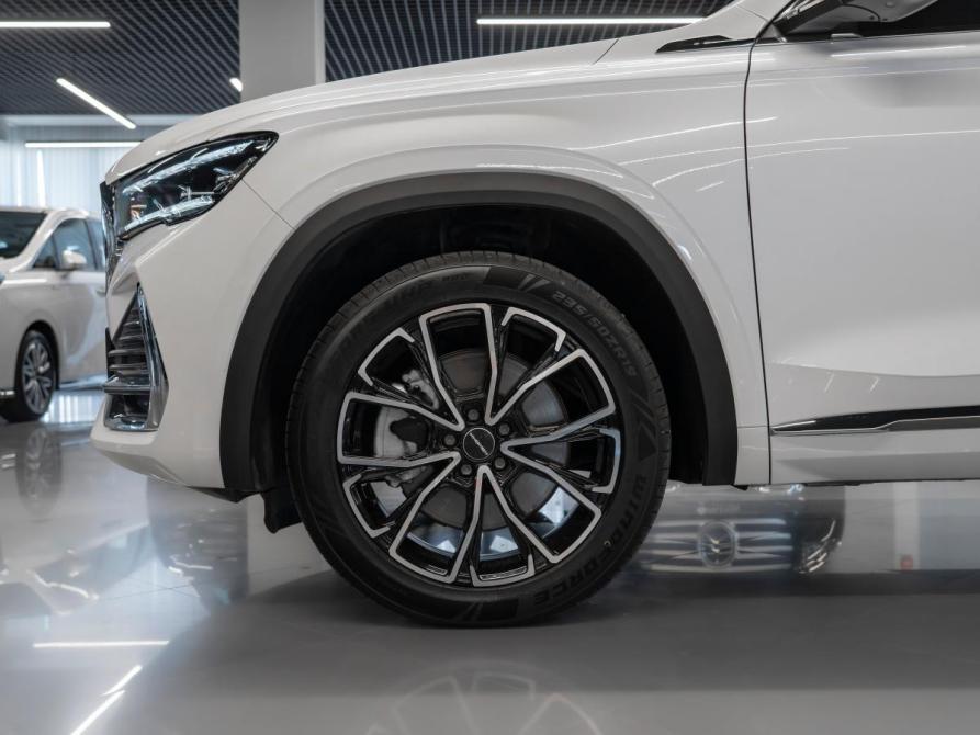 Geely Monjaro I Москва  - изображение 36