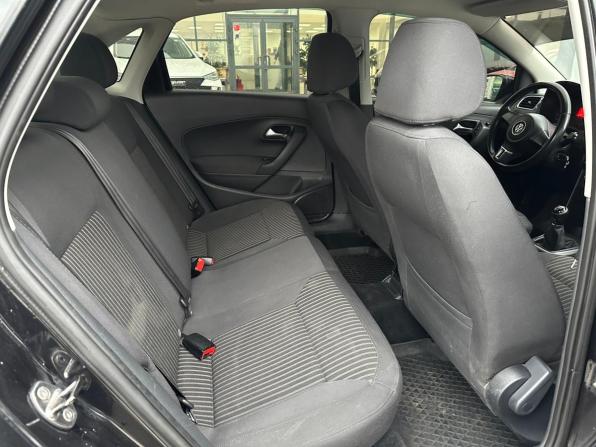Volkswagen Polo V с пробегом 2013 года, цена 850 000 рублей, 141905 км, седан, Автокод Объявления