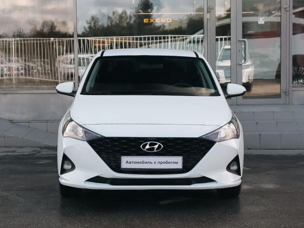 Hyundai Solaris II Рестайлинг с пробегом 2021 года, цена 1 440 000 рублей, 91405 км, седан, Автокод Объявления