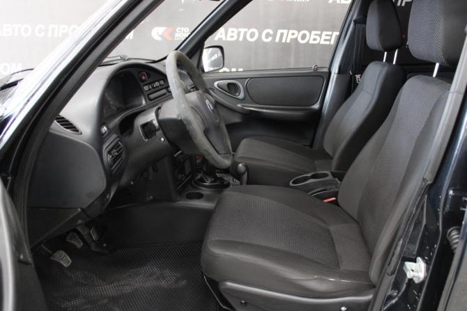 Chevrolet Niva I Рестайлинг с пробегом 2012 года, цена 548 000 рублей, 230000 км, внедорожник, Автокод Объявления