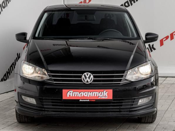Volkswagen Polo V Рестайлинг с пробегом 2018 года, цена 715 000 рублей, 279357 км, седан, Автокод Объявления