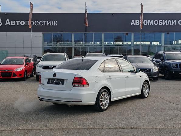 Volkswagen Polo V Рестайлинг с пробегом 2017 года, цена 719 000 рублей, 284500 км, седан, Автокод Объявления