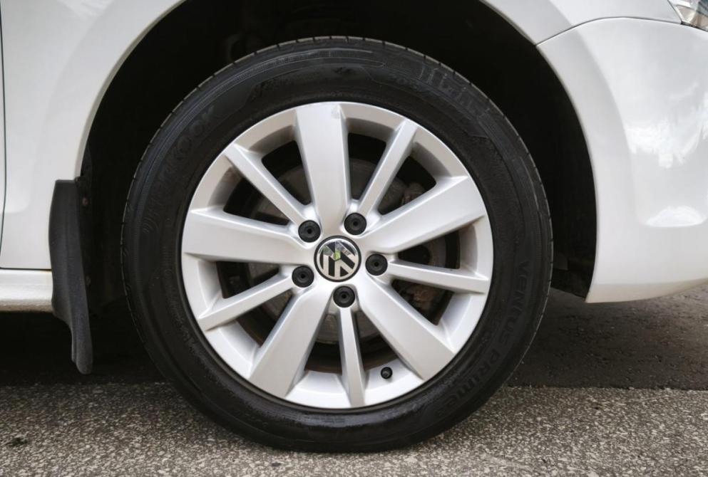 Volkswagen Jetta VI Сыктывкар  - изображение 10