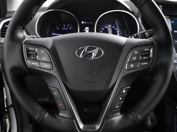 Hyundai Santa Fe III Рестайлинг с пробегом 2015 года, цена 2 449 000 рублей, 147318 км, внедорожник, Автокод Объявления