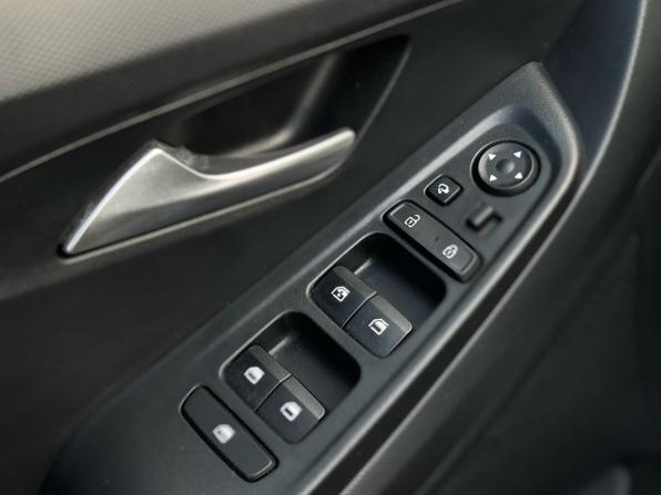 Hyundai Creta II с пробегом 2021 года, цена 2 350 000 рублей, 68138 км, внедорожник, Автокод Объявления