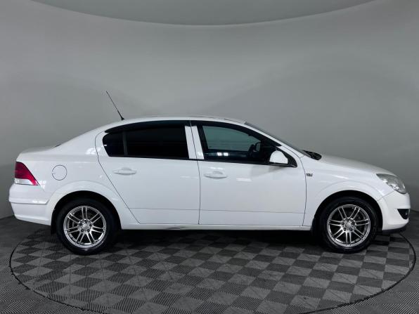 Opel Astra H Рестайлинг с пробегом 2010 года, цена 530 000 рублей, 262123 км, седан, Автокод Объявления