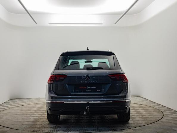 Volkswagen Tiguan II Рестайлинг с пробегом 2021 года, цена 3 601 000 рублей, 65000 км, внедорожник, Автокод Объявления