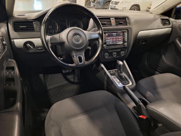 Volkswagen Jetta VI с пробегом 2012 года, цена 1 150 000 рублей, 107082 км, седан, Автокод Объявления