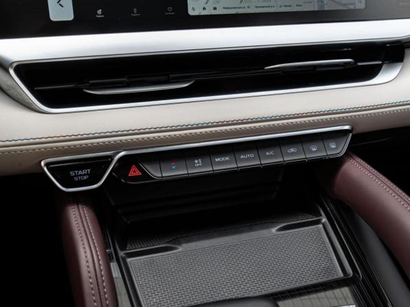 Geely Monjaro I с пробегом 2023 года, цена 3 149 000 рублей, 75864 км, внедорожник, Автокод Объявления