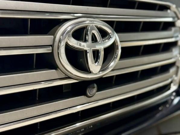 Toyota Land Cruiser 200 Series Рестайлинг 1 с пробегом 2012 года, цена 3 550 000 рублей, 184000 км, внедорожник, Автокод Объявления