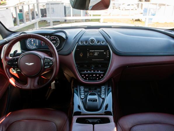 Aston Martin DBX I с пробегом 2021 года, цена 20 092 050 рублей, 69477 км, внедорожник, Автокод Объявления