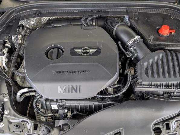 Mini Hatch III (F55/F56) с пробегом 2016 года, цена 1 518 000 рублей, 87427 км, хэтчбек, Автокод Объявления
