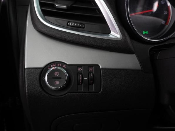 Opel Mokka I с пробегом 2013 года, цена 1 199 000 рублей, 104588 км, внедорожник, Автокод Объявления
