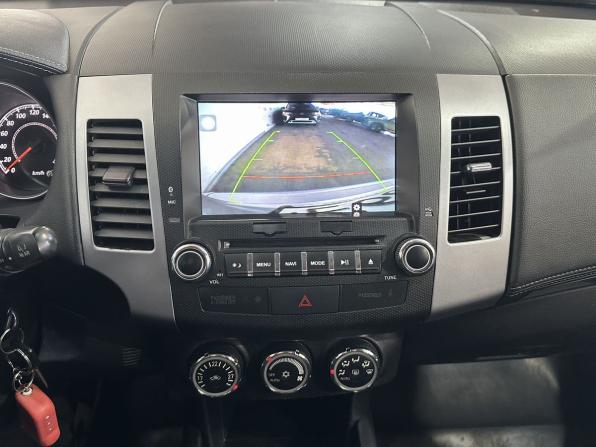 Mitsubishi Outlander II Рестайлинг с пробегом 2012 года, цена 1 300 000 рублей, 185513 км, внедорожник, Автокод Объявления