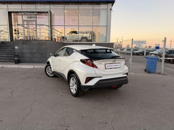 Toyota C-HR I Рестайлинг с пробегом 2019 года, цена 2 370 000 рублей, 113142 км, внедорожник, Автокод Объявления