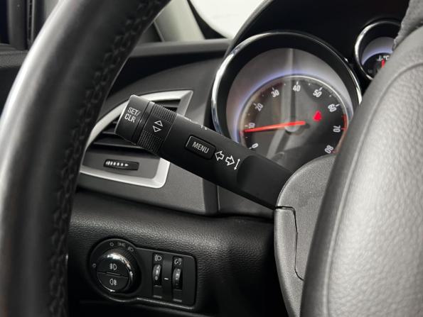 Opel Astra J Рестайлинг с пробегом 2014 года, цена 999 900 рублей, 150713 км, хэтчбек, Автокод Объявления