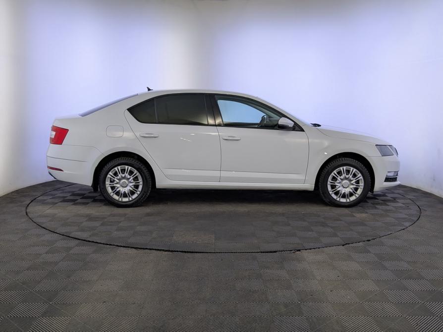 Skoda Octavia III (A7) Рестайлинг Москва  - изображение 4