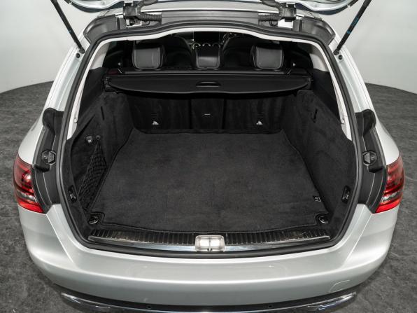 Mercedes-Benz C-Класс IV (W205) с пробегом 2018 года, цена 1 925 000 рублей, 52000 км, универсал, Автокод Объявления