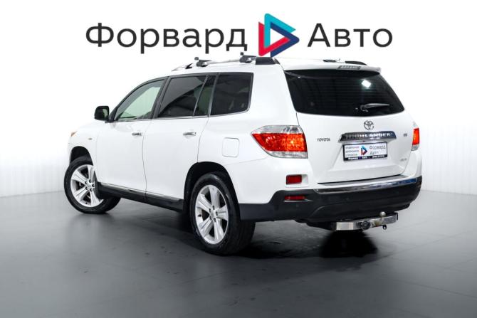 Toyota Highlander II (XU40) Рестайлинг с пробегом 2013 года, цена 1 990 000 рублей, 207000 км, внедорожник, Автокод Объявления