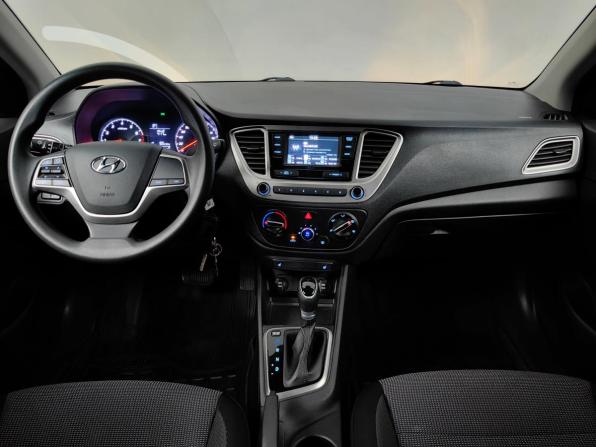 Hyundai Solaris II Рестайлинг с пробегом 2021 года, цена 1 358 000 рублей, 86285 км, седан, Автокод Объявления