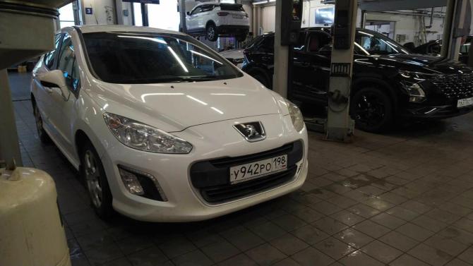 Peugeot 308 I Рестайлинг с пробегом 2012 года, цена 280 001 рубль, 179917 км, кабриолет, Автокод Объявления