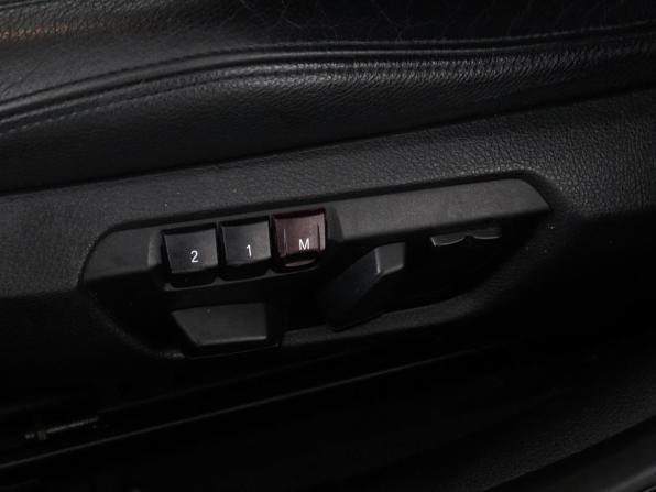 BMW 3 серии VI (F3x) Рестайлинг с пробегом 2015 года, цена 2 200 000 рублей, 265675 км, седан, Автокод Объявления