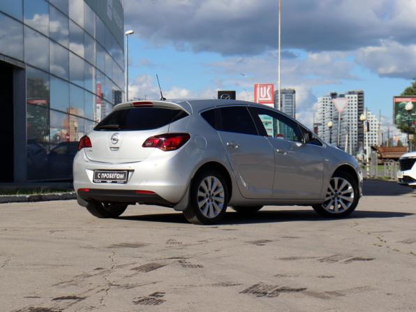 Opel Astra J с пробегом 2011 года, цена 675 000 рублей, 141490 км, хэтчбек, Автокод Объявления