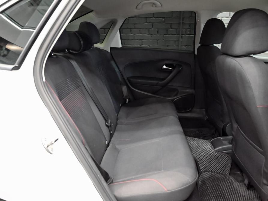 Volkswagen Polo V Рестайлинг Екатеринбург  - изображение 18